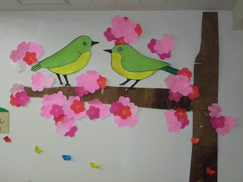 壁画作り『梅とうぐいす』 - ショートまなぐら