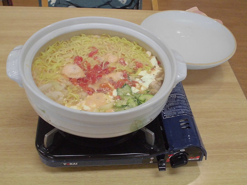 お鍋『豆乳トマトチーズ鍋』1 - ショートまなぐら