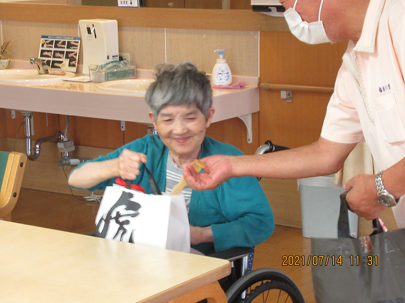 7月誕生日会 - ケアハウス福山