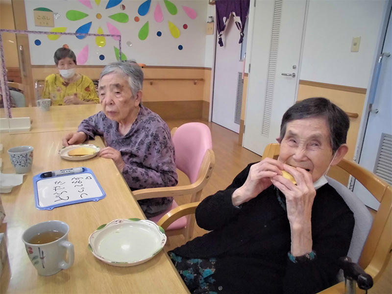 おやつ作り　『どら焼き』1 - ショートまなぐら