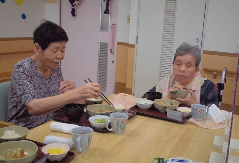 お昼作り　『餃子』2 - ショートまなぐら