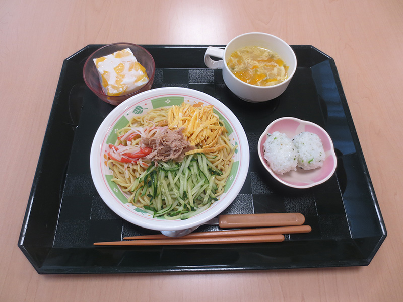 冷やし中華1 - 小多機まなぐら南