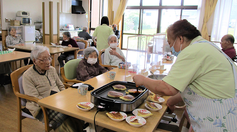 おやつ作り『ホットケーキ』1 - ショートまなぐら