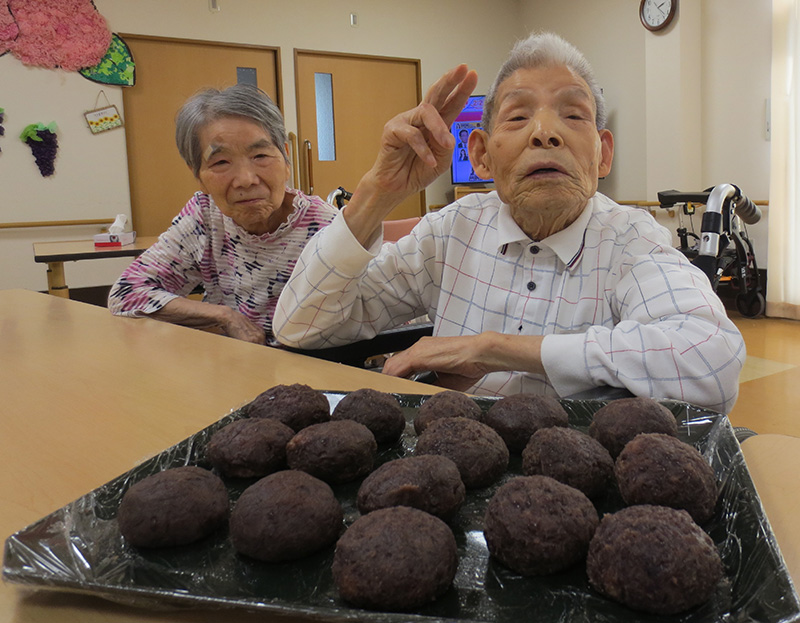 おはぎ作り4 - 小多機まなぐら南