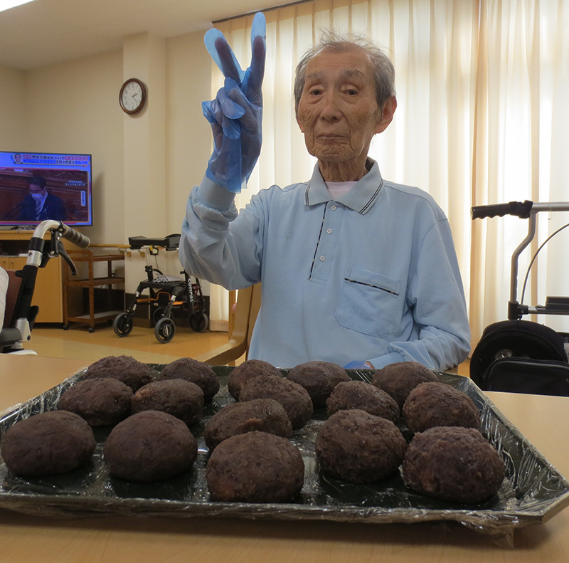 おはぎ作り6 - 小多機まなぐら南