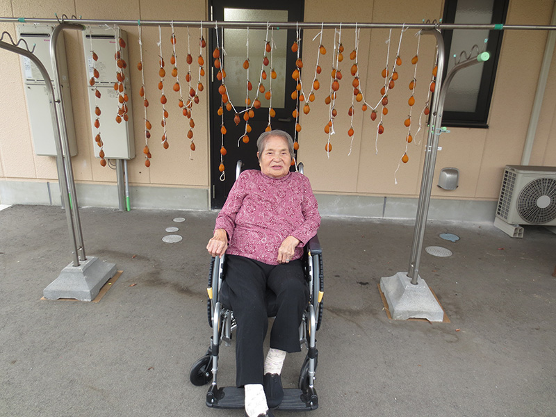 干し柿作りました - 小多機まなぐら南