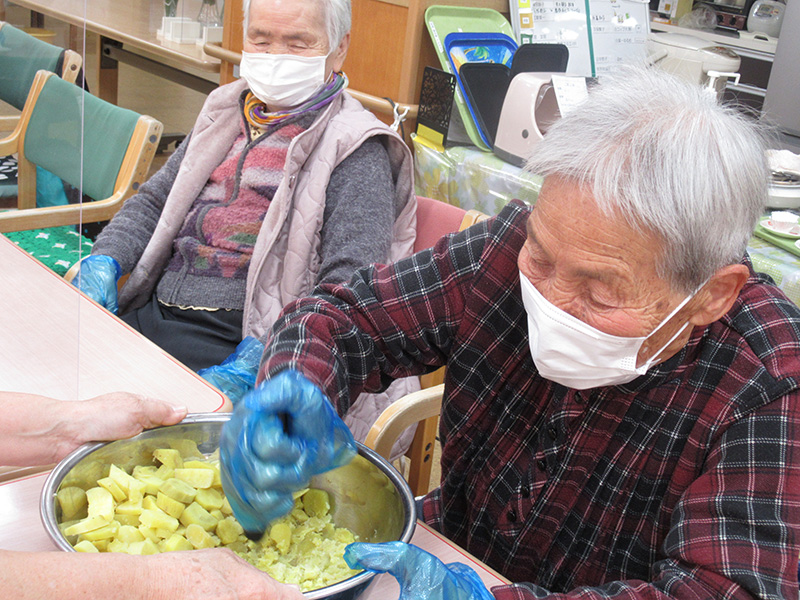 さつまいもでスイートポテト作り1 - デイ備後