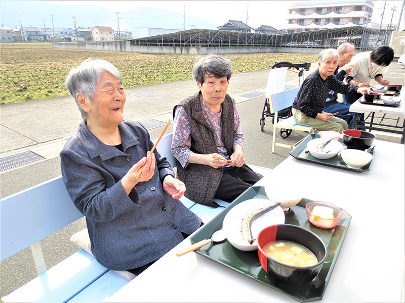 さんまバーベキュー2 - 小多機まなぐら南