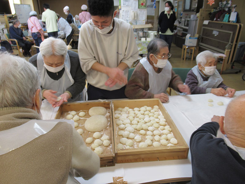 餅つき大会2 - ケアハウス福山