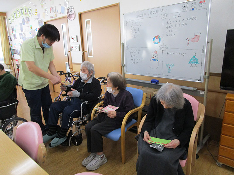 12月のお誕生日 - ショートまなぐら