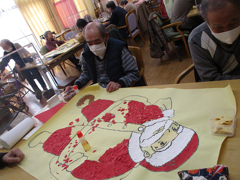 レク『サンタクロースの貼り絵』 - デイまなぐら