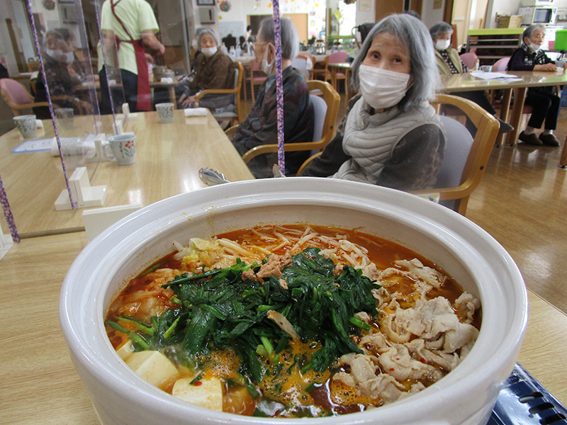 お鍋『キムチ鍋』1 - ショートまなぐら