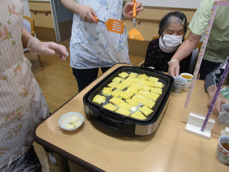 おやつ作り　フレンチトースト2 - ショートまなぐら