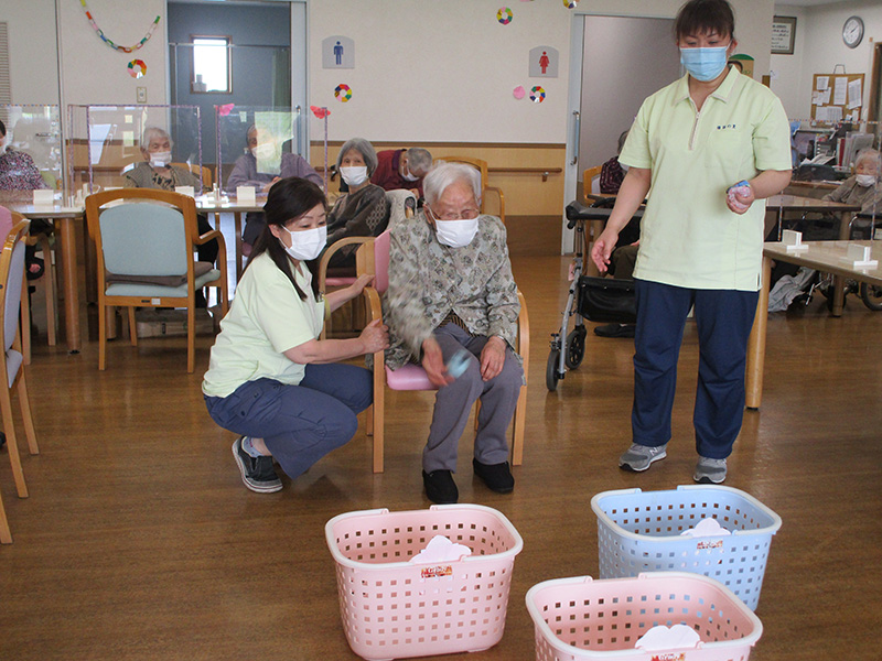 レク　玉入れ2 - ショートまなぐら