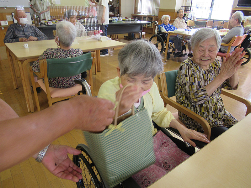 7月誕生日会1 - ケアハウス福山