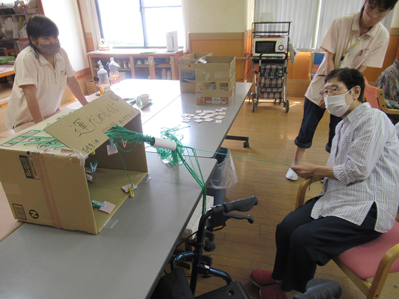 レク　くじ引き1 - ケアハウス福山