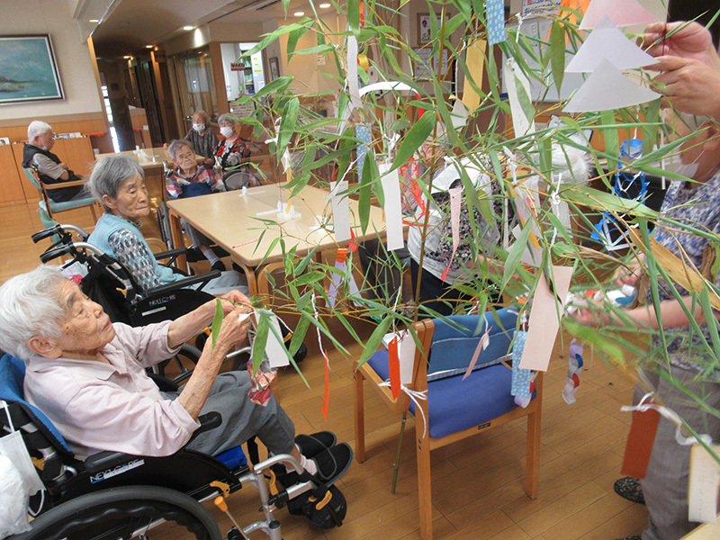 七夕笹飾り3 - ケアハウス福山