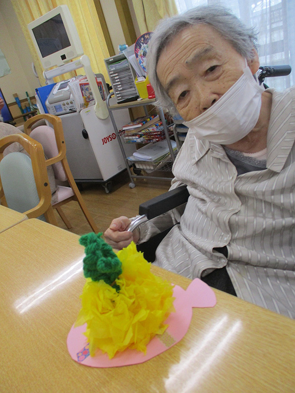 作品づくり　パイナップル - デイまなぐら