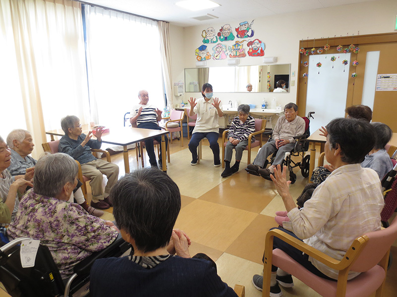 レク　体操 - 小多機まなぐら南