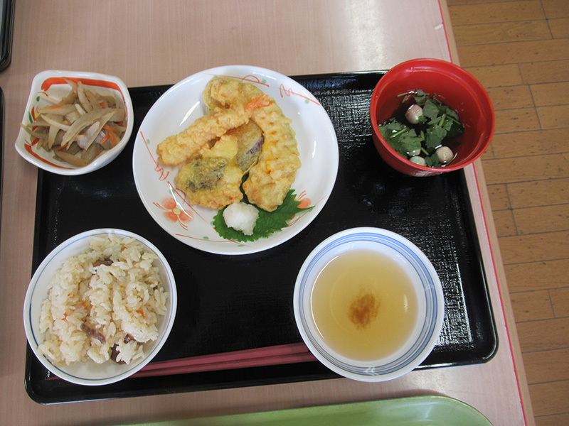 お昼　天ぷら御前 - ケアハウス福山