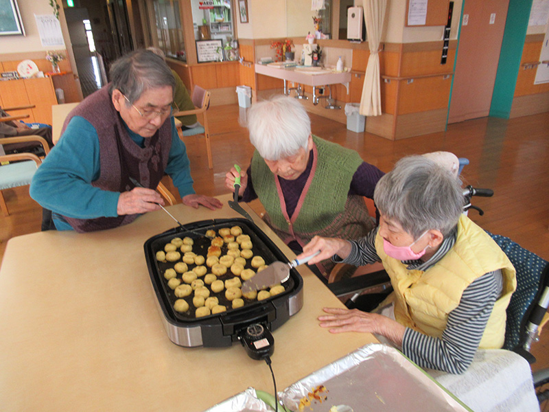 スィートポテト作り 1 - ケアハウス福山