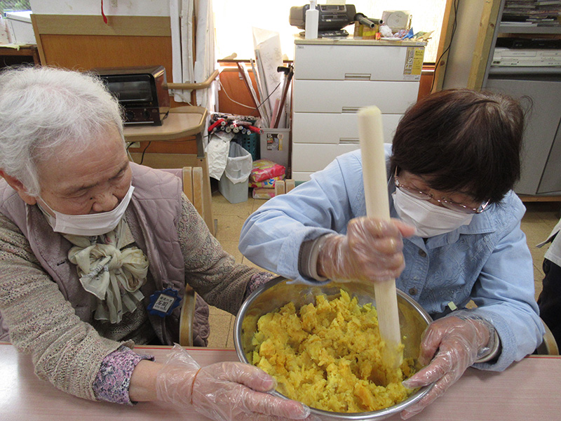 スイートポテト作り 2 - デイ備後