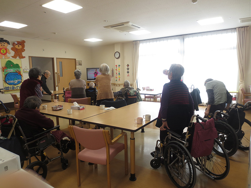 百歳体操 - 小多機まなぐら南